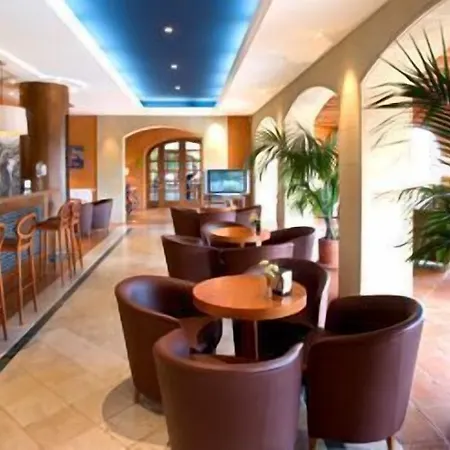 Mr Les Rotes Hotel 4*