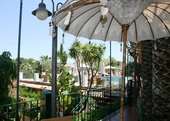 Hotel Mr Les Rotes 4*