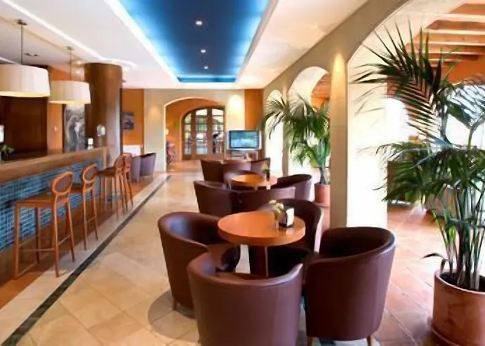Mr Les Rotes Hotel 4*