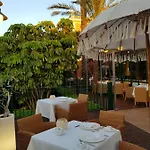 מלון Mr Les Rotes 4*