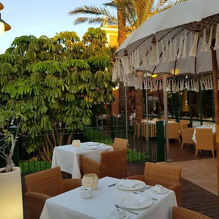 ホテル Mr Les Rotes 4*