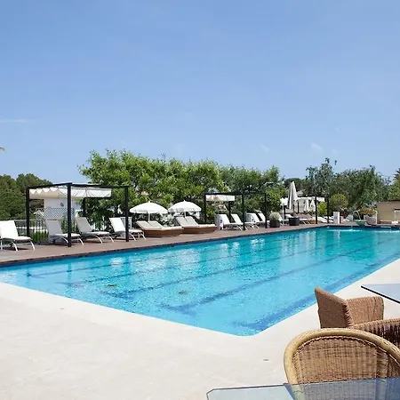 Mr Les Rotes Hotel