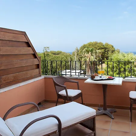 Mr Les Rotes Hotel