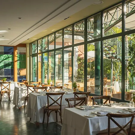Mr Les Rotes Hotel 4*