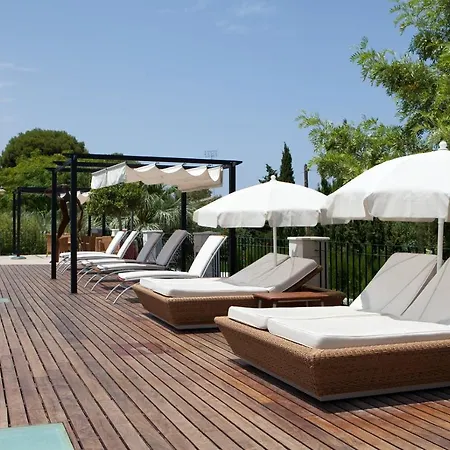 Mr Les Rotes Hotel