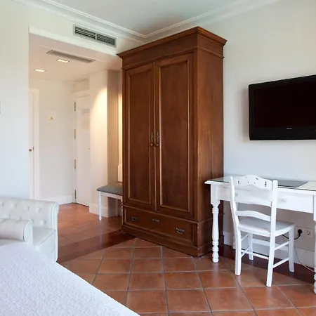 Otel Mr Les Rotes Denia