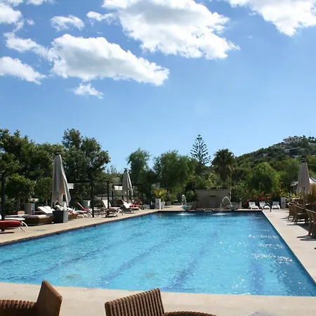 Otel Mr Les Rotes 4*