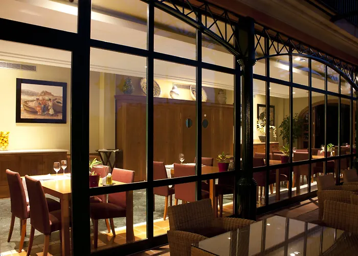 Hotell Mr Les Rotes 4*
