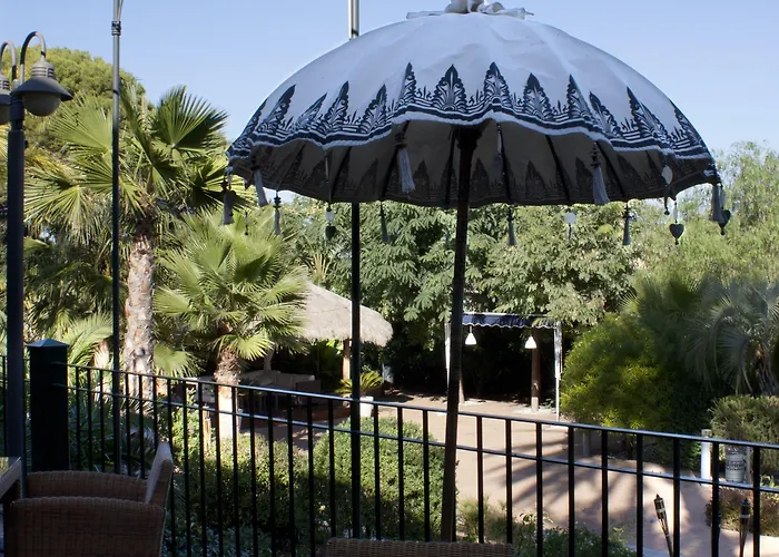 Mr Les Rotes Hotell